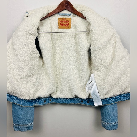 Levi's Sherpa Trucker Jacket · Blue Denim - Picture 7 of 16